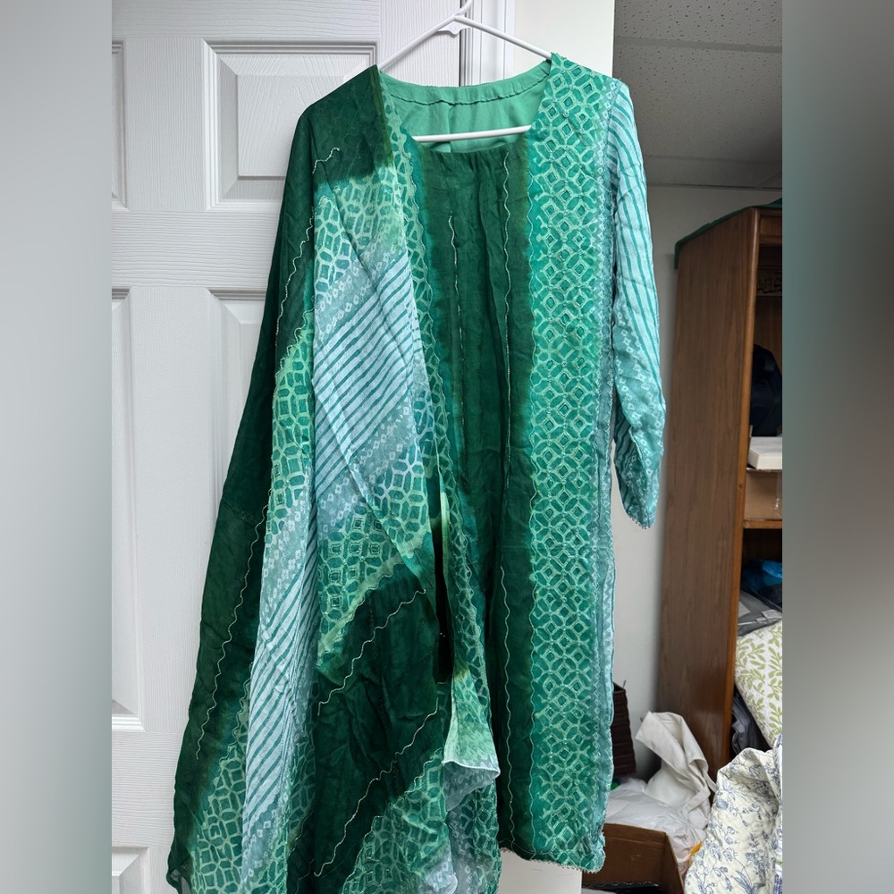 Brand NEW Tutu Taneja Designer Indian 3 piece suit